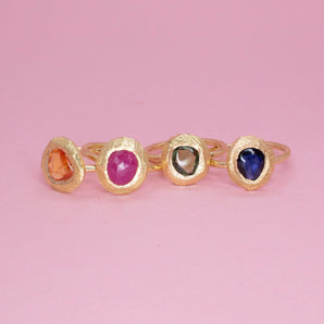 18K Freeform Small Solitaire Ring in Dark Blue Sapphire Rings Page Sargisson 