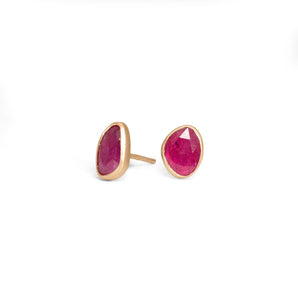18K Freeform Smooth Stud Earrings - Ruby Earrings Page Sargisson 