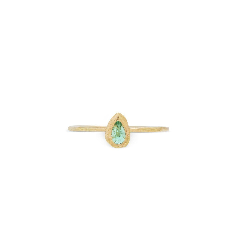 Handmade pear cut emerald ring in 18kt gold